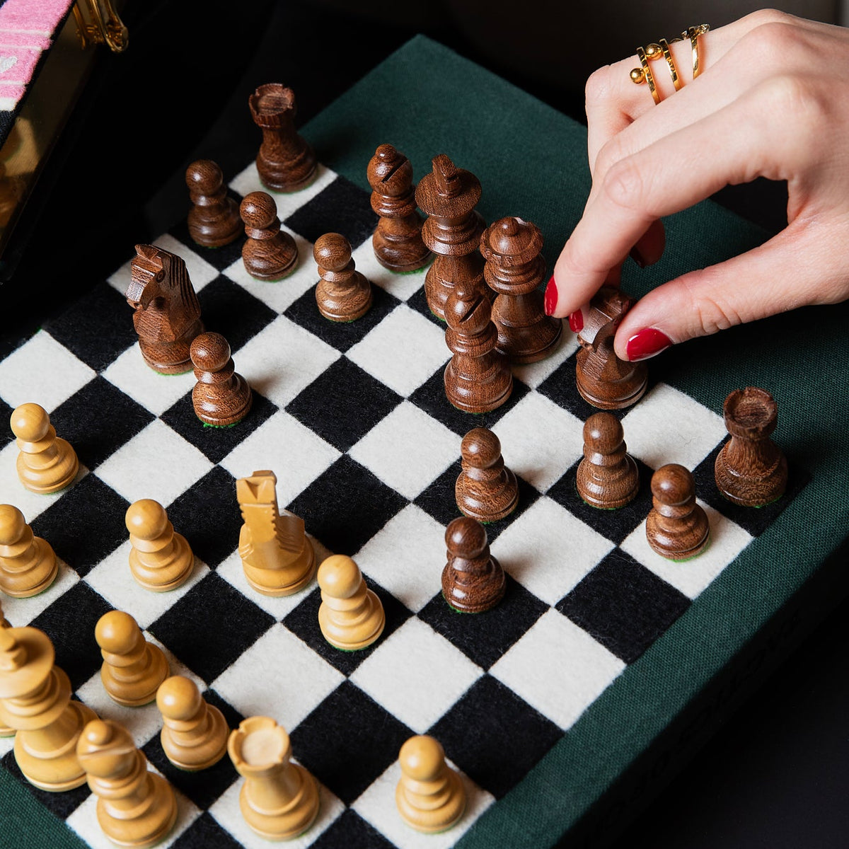 Tactics of Chess (Green - Giant Game Board Clutch)