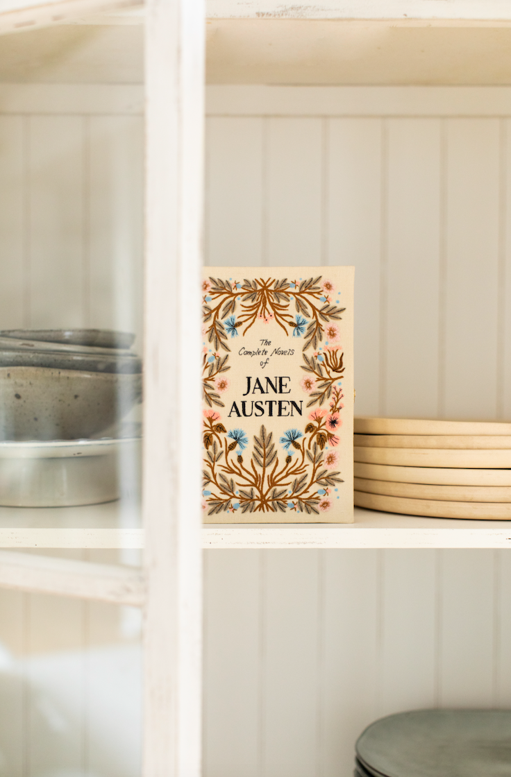 Novels Of Jane Austen Meghan Rader Strapped Handbag